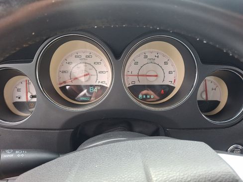 Used 2014 Dodge Challenger SXT RWD image 24
