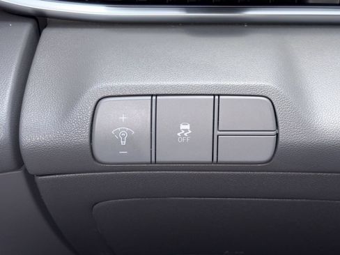 Used 2024 Hyundai Elantra SEL FWD image 13