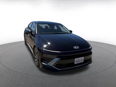 Used 2026 Hyundai Sonata Blue FWD image 3