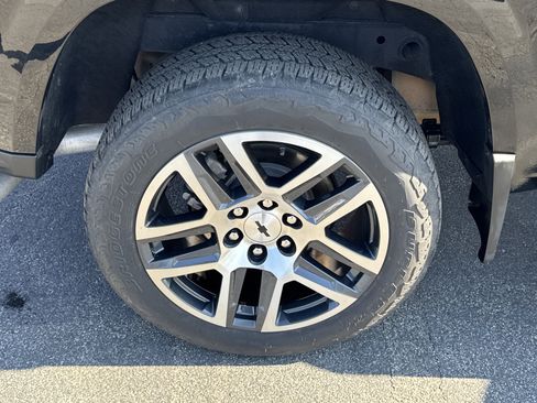 Used 2023 Chevrolet Colorado Z71 w/ Z71 Convenience Package 2 image 17