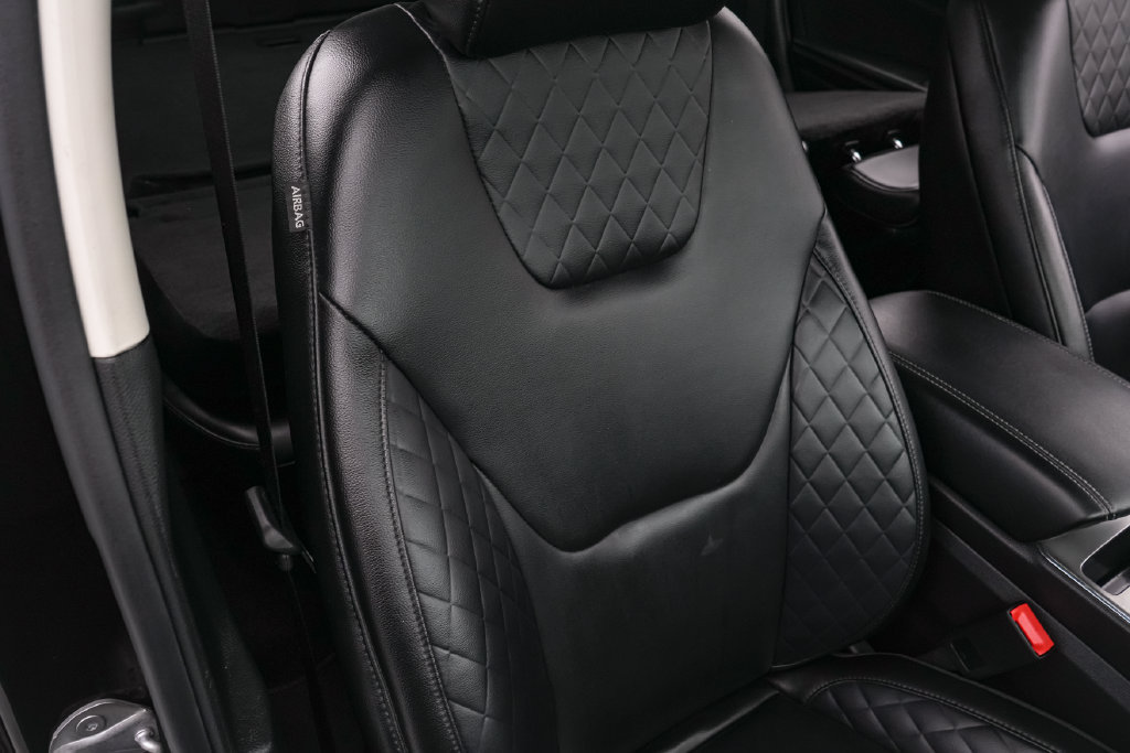 Certified 2023 Ford Edge Titanium AWD/4WD image 24