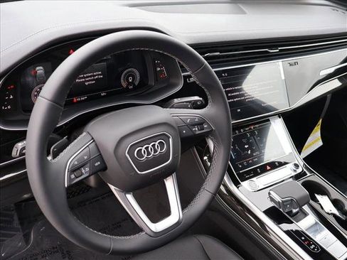 New 2026 Audi Q7 3.0T Premium Plus AWD/4WD image 3