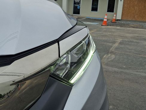 Used 2022 Honda HR-V EX image 9