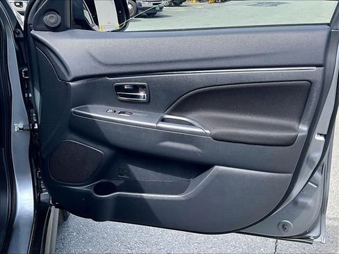 Used 2025 Mitsubishi Outlander Sport AWD image 19