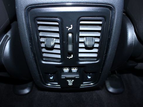 Used 2016 Jeep Grand Cherokee Limited image 19