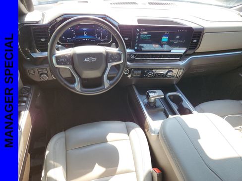Used 2024 Chevrolet Silverado 1500 LT Trail Boss w/ Convenience Package II AWD/4WD image 14