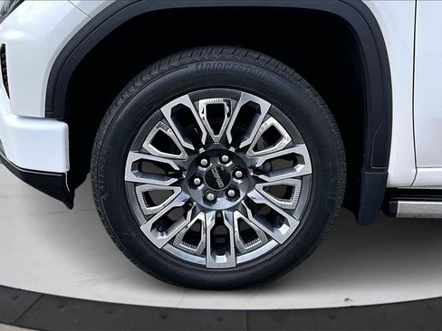 Used 2023 GMC Sierra 1500 Denali Ultimate image 34
