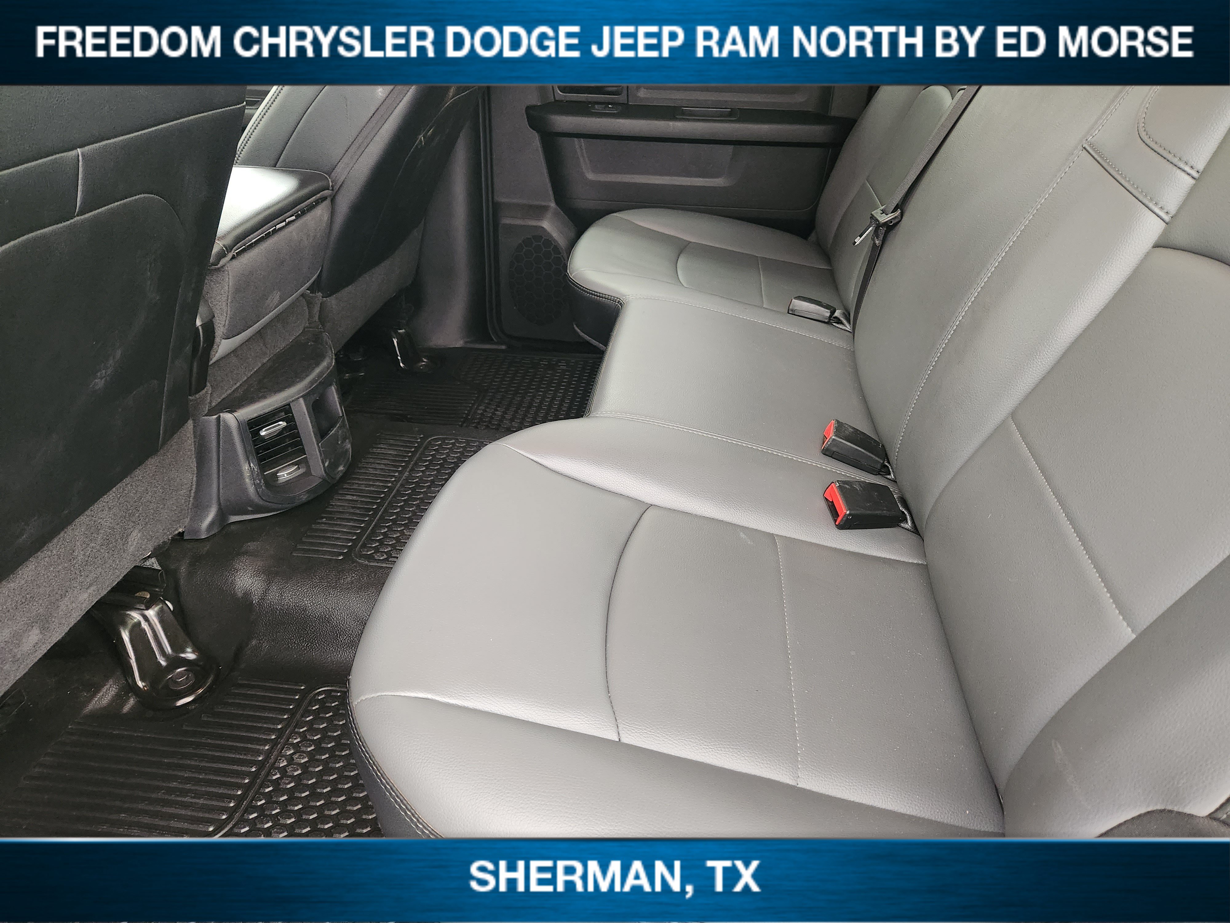 Used 2024 RAM 2500 Tradesman w/ Chrome Appearance Group AWD/4WD image 19