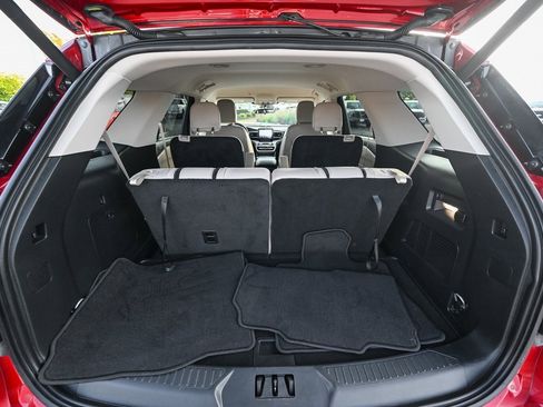 Certified 2023 Ford Explorer XLT w/ Equipment Group 202A image 16