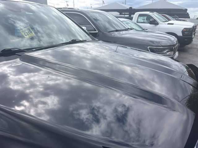 Used 2023 RAM 1500 Limited w/ Body Color Bumper Group AWD/4WD image 5