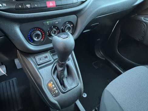 Used 2020 RAM ProMaster City Tradesman FWD image 13