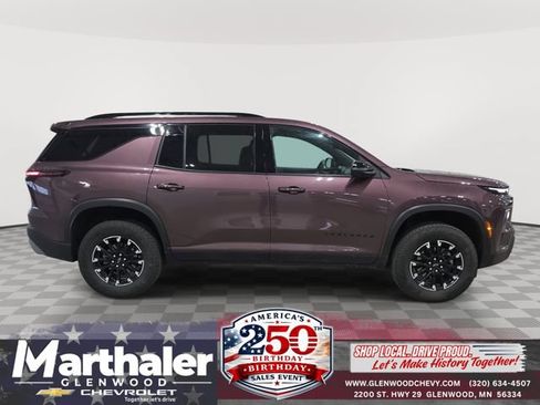 Used 2024 Chevrolet Traverse Z71 w/ Enhanced Driving Package AWD/4WD image 1