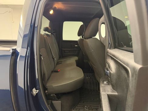 Used 2022 RAM 1500 Warlock AWD/4WD image 32