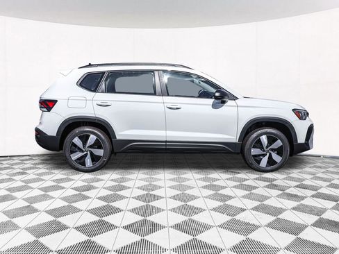 Used 2025 Volkswagen Taos S image 11