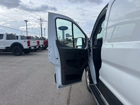 Certified 2025 Ford Transit 250 Low Roof w/ Exterior Upgrade Package RWD image 12