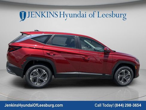 New 2026 Hyundai Tucson Blue SE w/ Tow & Go Package AWD/4WD image 5