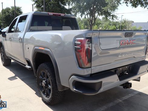 Used 2025 GMC Sierra 2500 AT4 w/ AT4 Premium Plus Package AWD/4WD image 6