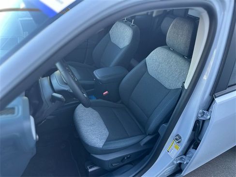 Certified 2025 Ford Maverick XLT w/ XLT Luxury Package image 12