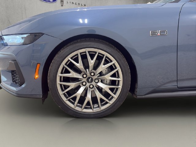 Used 2025 Ford Mustang GT Premium RWD image 25