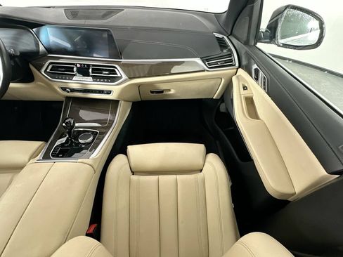 Used 2022 BMW X5 sDrive40i w/ Premium Package RWD image 11