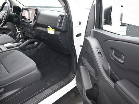 New 2026 Nissan Frontier S image 18