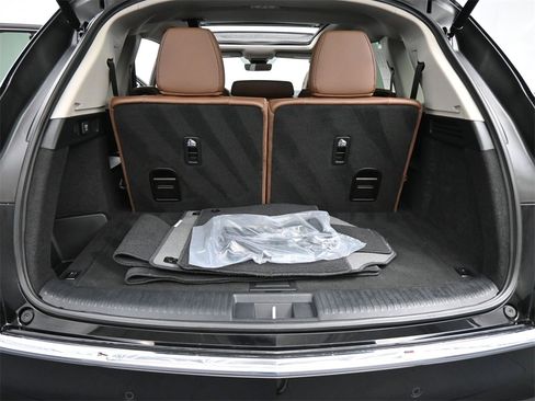 Used 2024 Acura MDX SH-AWD w/ Technology Package image 24