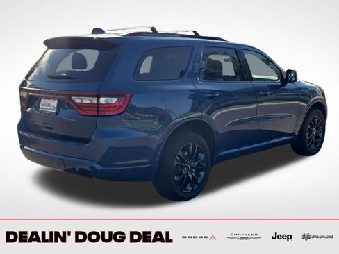 Used 2024 Dodge Durango SXT w/ SXT Blacktop Group image 6