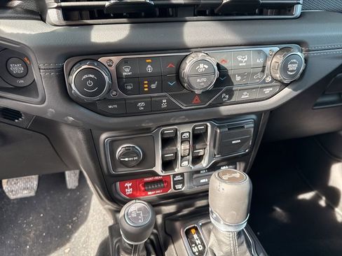 New 2026 Jeep Wrangler Unlimited Rubicon 392 image 18