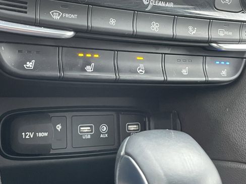 Used 2020 Hyundai Santa Fe Limited image 28