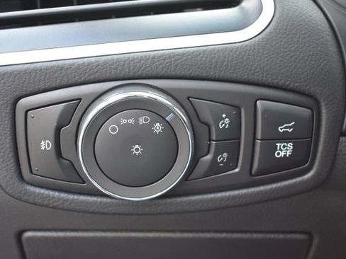 Used 2024 Ford Edge SEL w/ Convenience Package image 16