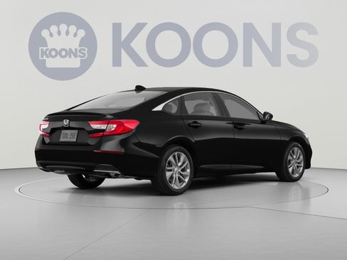 Used 2018 Honda Accord LX image 4