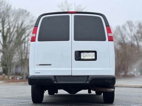 Used 2023 Chevrolet Express 3500 LS RWD image 6