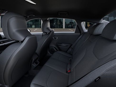 New 2026 Kia K4 LXS image 19