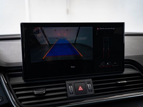 Used 2023 Audi Q5 2.0T Premium w/ Convenience Package image 34