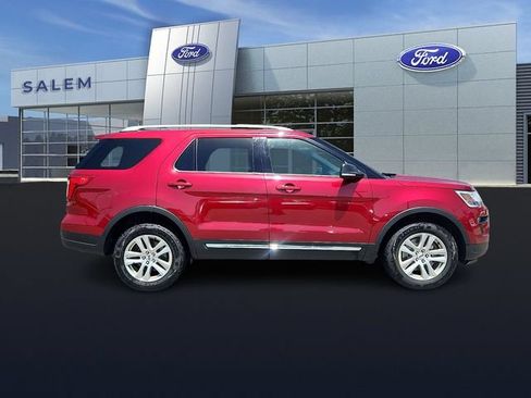 Certified 2019 Ford Explorer XLT w/ Equipment Group 202A AWD/4WD image 2