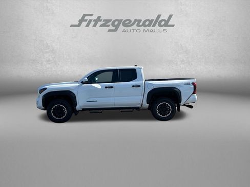 New 2026 Toyota Tacoma TRD Off-Road AWD/4WD image 4
