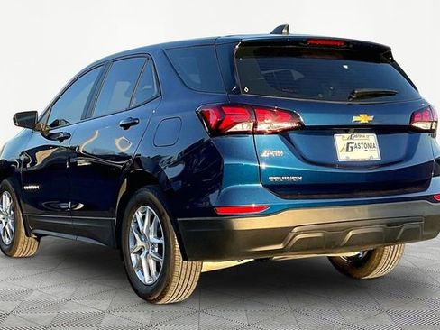 Used 2023 Chevrolet Equinox LS image 4