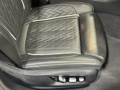 Used 2022 BMW M760i xDrive w/ Luxury Rear Seating Package AWD/4WD image 62