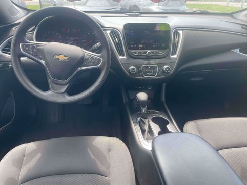 Used 2023 Chevrolet Malibu LS FWD image 15