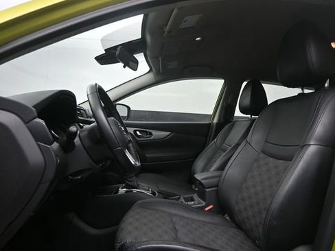 Used 2020 Nissan Rogue Sport SV w/ Technology Package FWD image 10