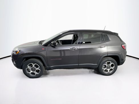 Used 2022 Jeep Compass Trailhawk AWD/4WD image 8