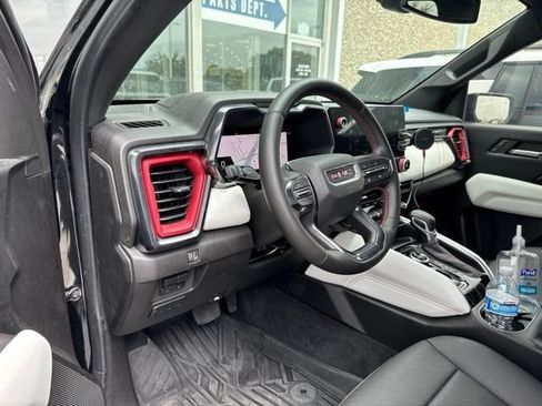 Used 2026 GMC Canyon AT4X w/ AT4X AEV Edition AWD/4WD image 12