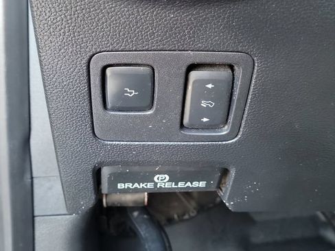 Used 2019 Ford F250 Lariat w/ Lariat Ultimate Package AWD/4WD image 15