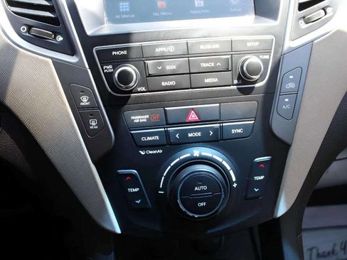 Used 2017 Hyundai Santa Fe Sport 2.0T image 14