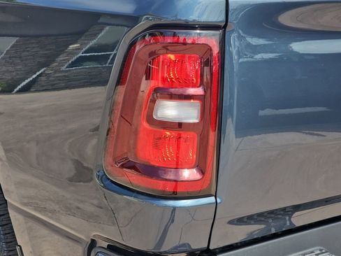 New 2026 RAM 1500 Express AWD/4WD image 39