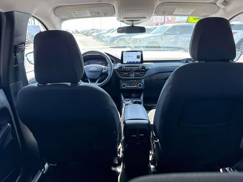 Certified 2025 Ford Escape Active FWD image 9