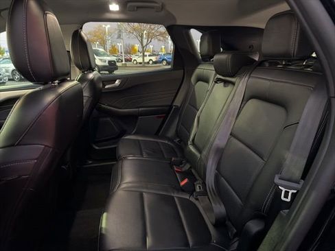 Used 2022 Ford Escape SEL image 16