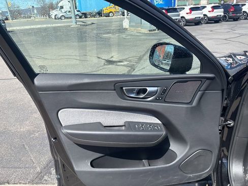 Used 2024 Volvo XC60 T8 Ultimate w/ Protection Package Premier image 15