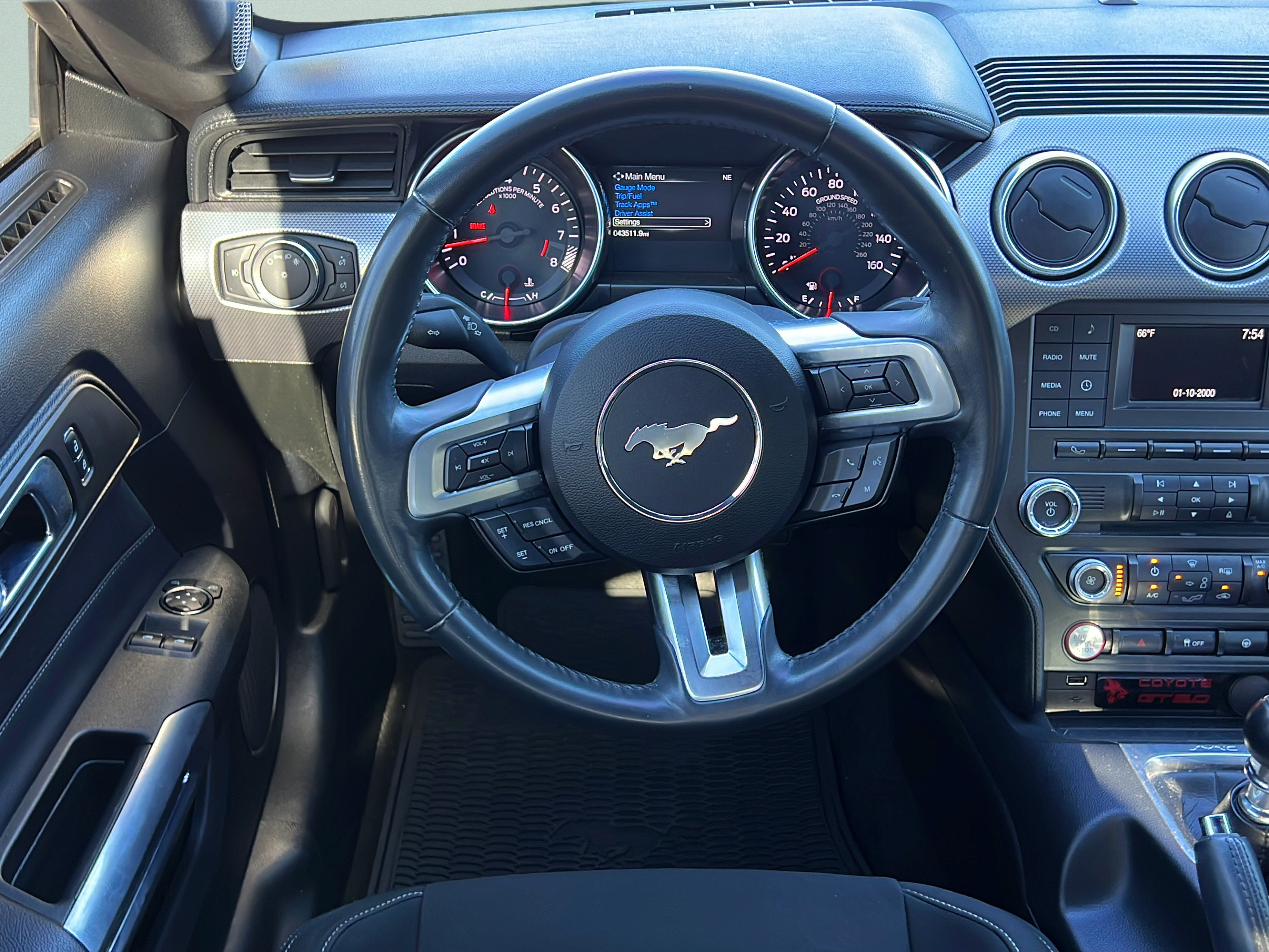 Used 2018 Ford Mustang GT RWD image 12