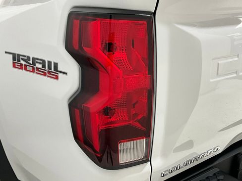 Used 2024 Chevrolet Colorado Trail Boss w/ Technology Package AWD/4WD image 28